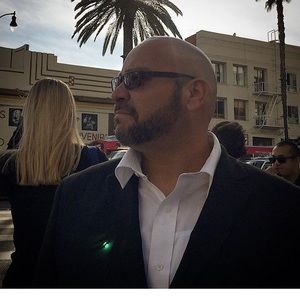 Meet your Posher, Dennis